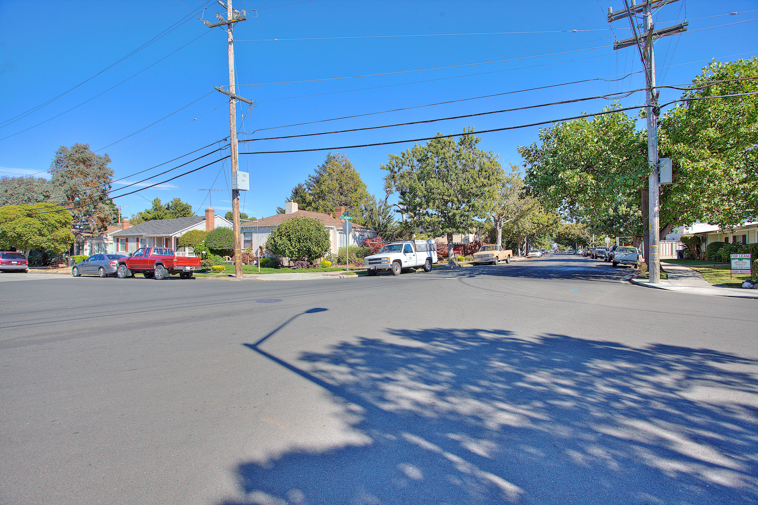 Woodlake area street with red truck in San Mateo